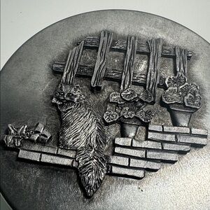 Metzke Tin Pewter 2D Lid Long Hair Cat Fence and Flower Pot Scene Vintage